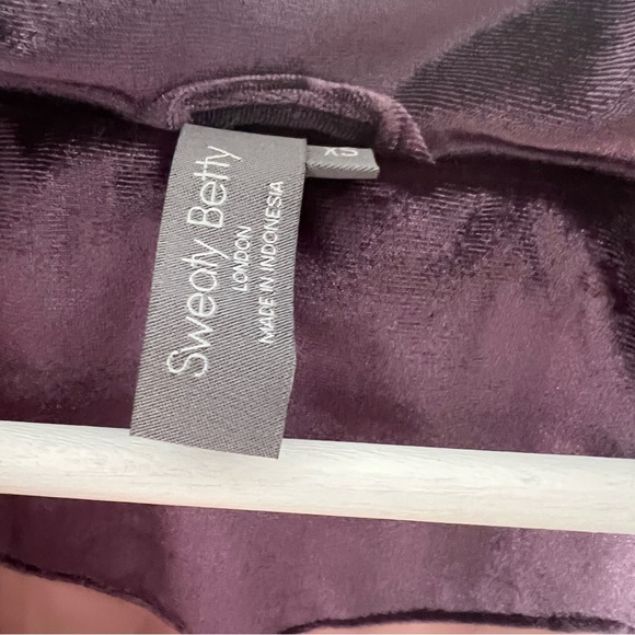 Perfect Like New Sweaty Betty Velvet Puffer Coat Amethyst Purple Rose Gold - Picture 11 of 12